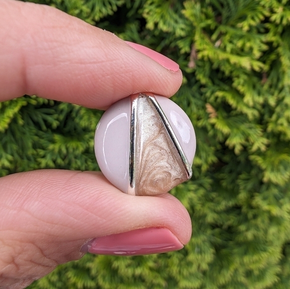 Vintage Estate Pink Swirl Silver Round Enamel Stud Pierced Earrings - Picture 4 of 4